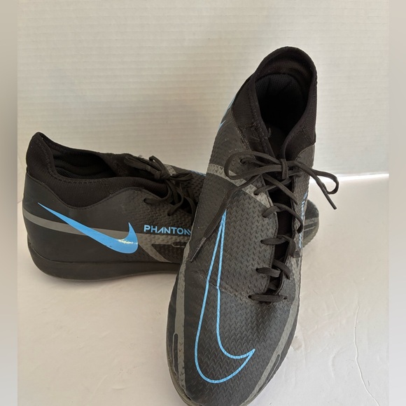 Nike Phantom GT2 Academy Dynamic Fit IC indoor soccer shoes